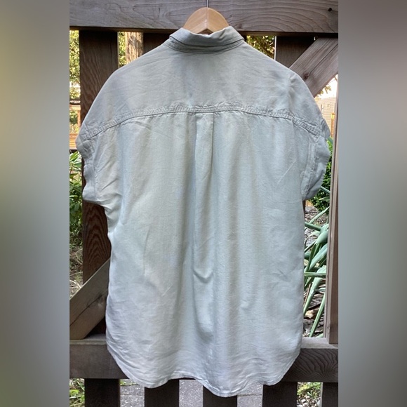 Tilley pale green pin striped, summer, button down shirt. Lg, lyocel - Picture 6 of 9